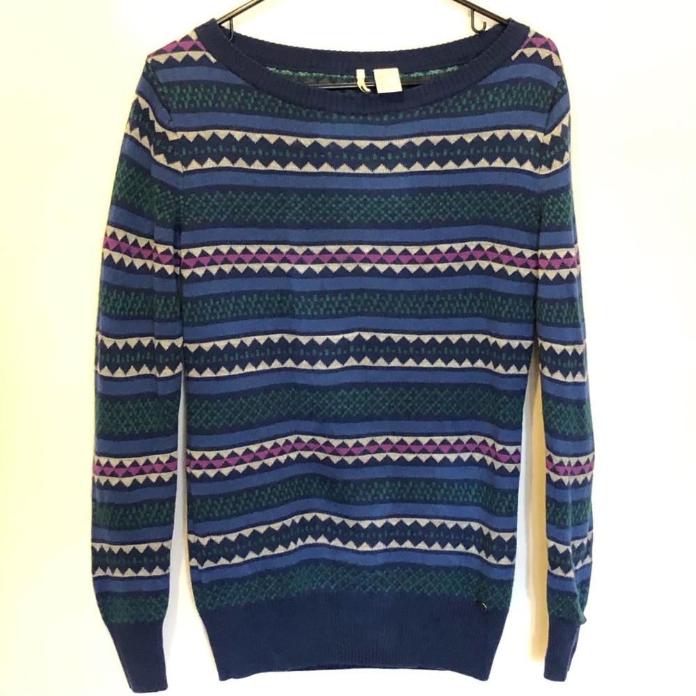 Levi’s geometric print sweater